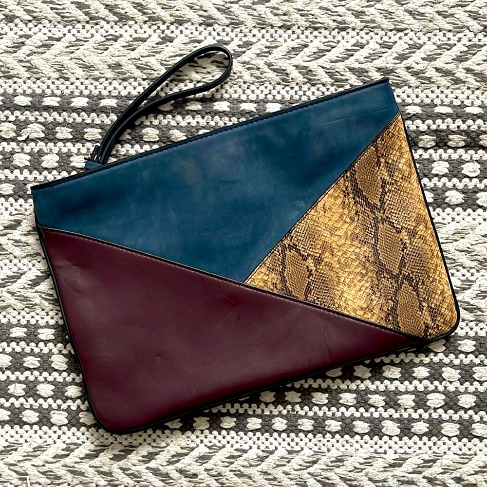 ZARA Basic Clutch Bag Wristlet